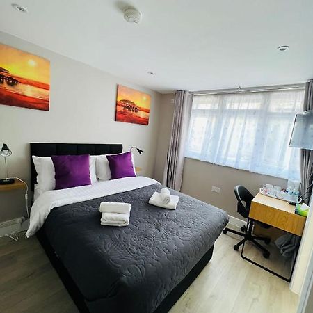 Indigo Suites Enfield Extérieur photo