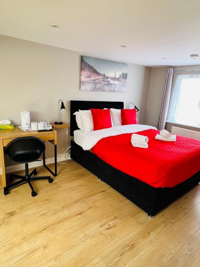 Indigo Suites Enfield Extérieur photo
